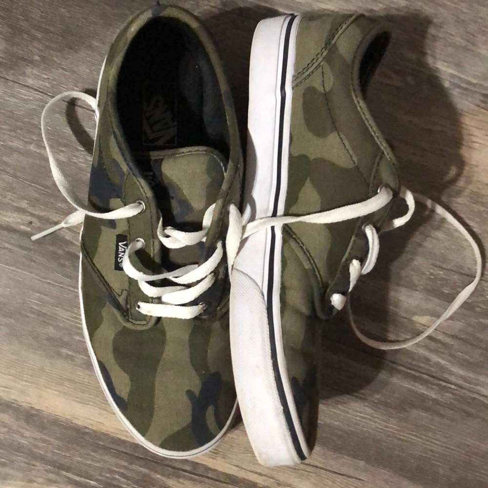 Vans youth size 6